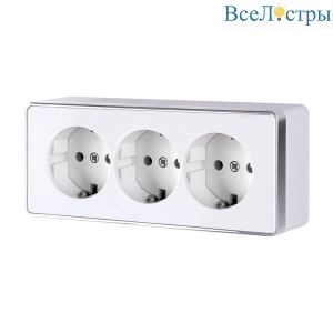 Розетка тройная с заземлением и шторками Werkel Gallant белый W5073101 4690389163913