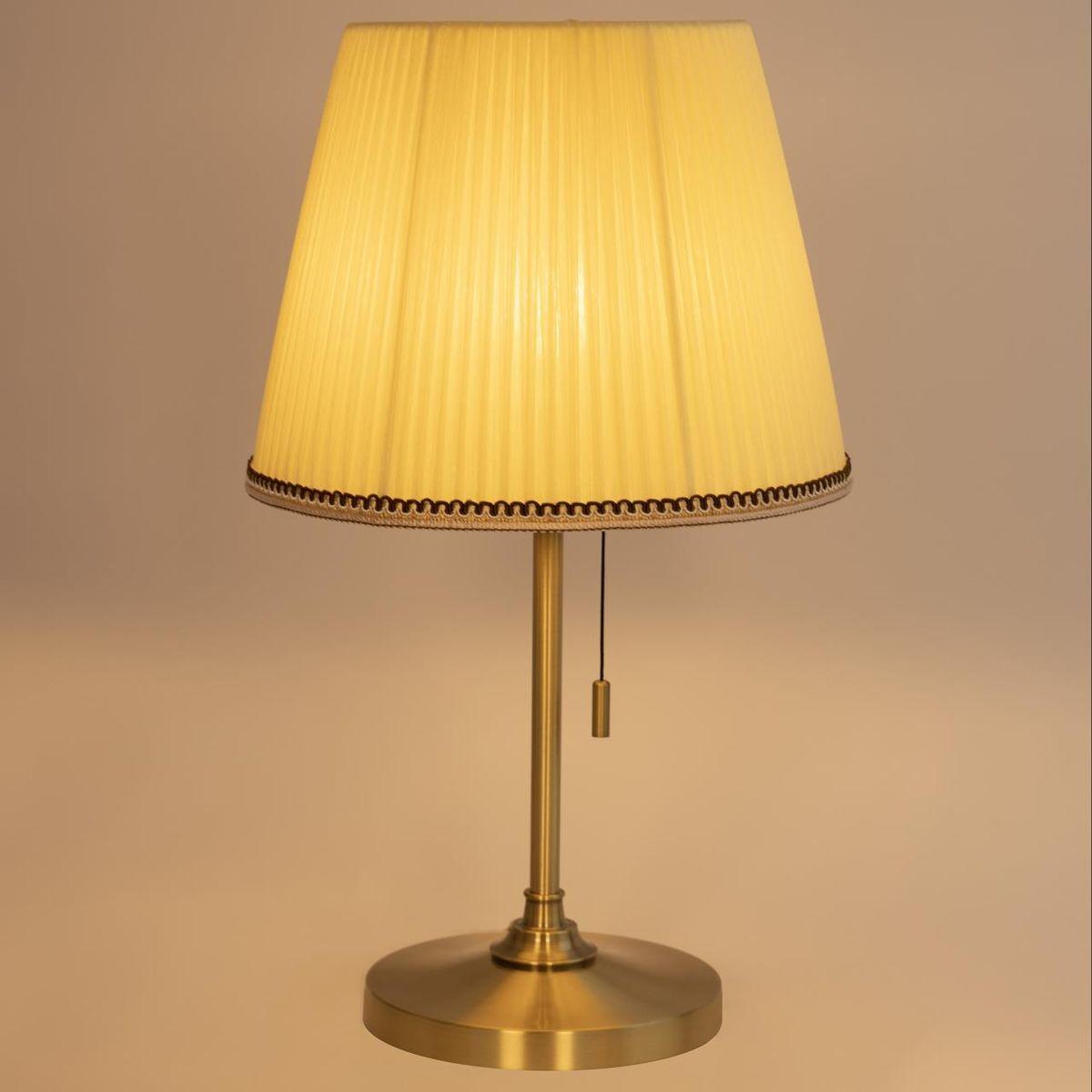 настольная лампа citilux линц cl402733