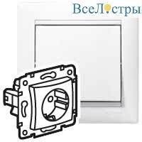 Розетка с/з Legrand Valena Classic 694280