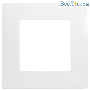 Рамка 1-постовая Legrand Etika белая 672501
