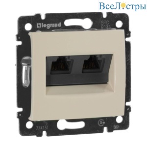 Розетка компьютерная 2хRJ45 Legrand Valena 5e кат UTP с захватами слоновая кость 774131