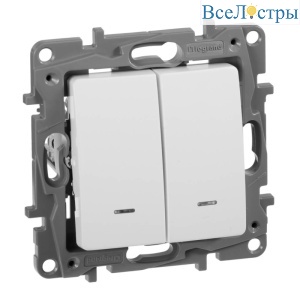 Выключатель двухклавишный Legrand Etika с подсветкой 10A 250V белый 672204