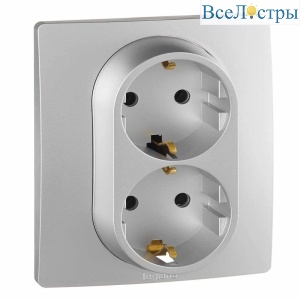 Розетка 2X2К+З Legrand Etika 16A 250V с/з винтовой зажим немецкий стандарт алюминий 672423