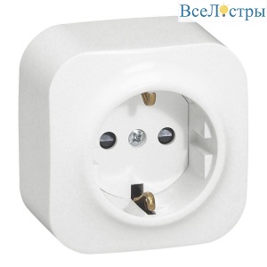 Розетка 2К+З Legrand Quteo 16A 250V с/з белая 782211