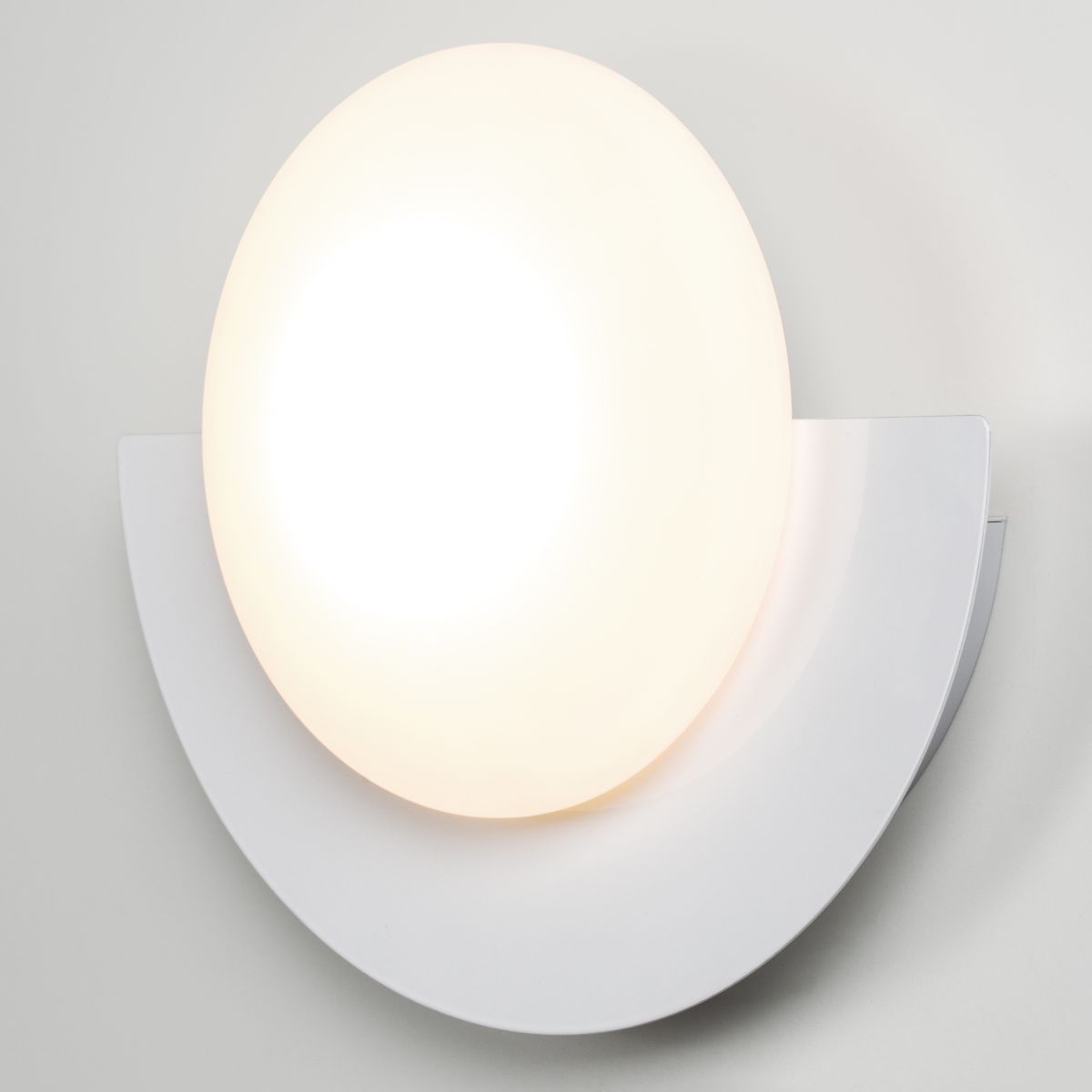 настенный светильник lightstar erica 609636