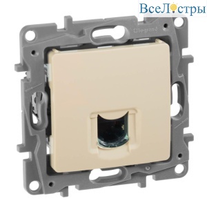 Розетка компьютерная RJ45 Legrand Etika 6 кат UTP слоновая кость 672353