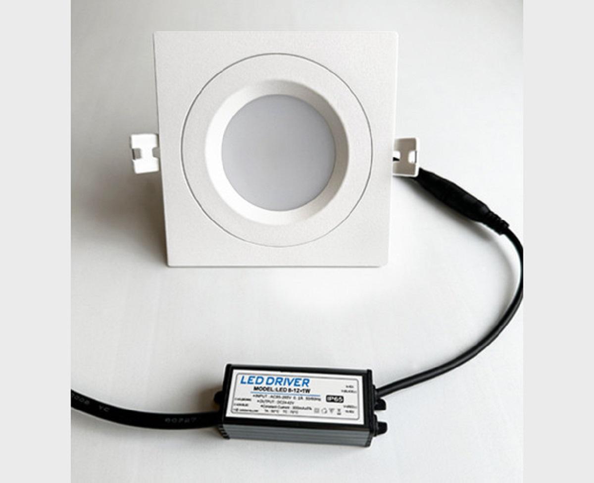 встраиваемый светодиодный светильник italline it08-8018 white 3000k