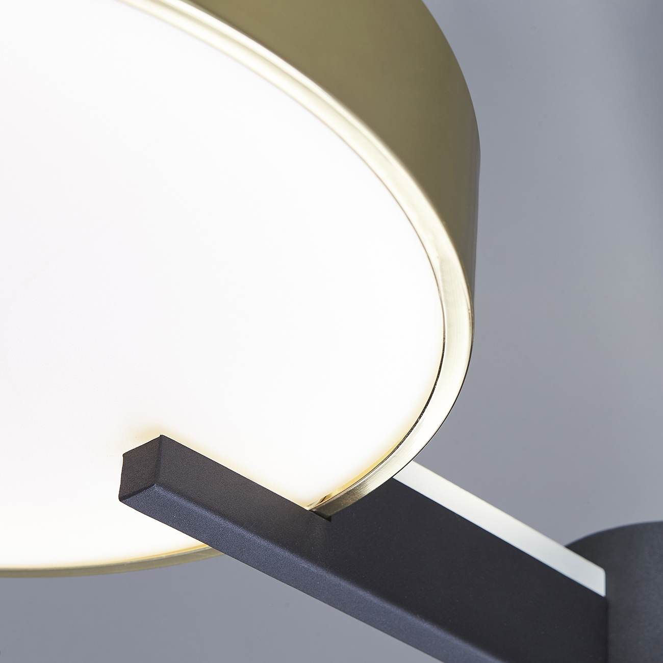 потолочная светодиодная люстра escada expert 10209/3led