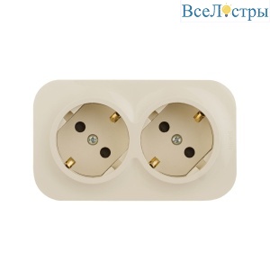 Розеточный блок двойной с/з со шторками Legrand Quteo 782267