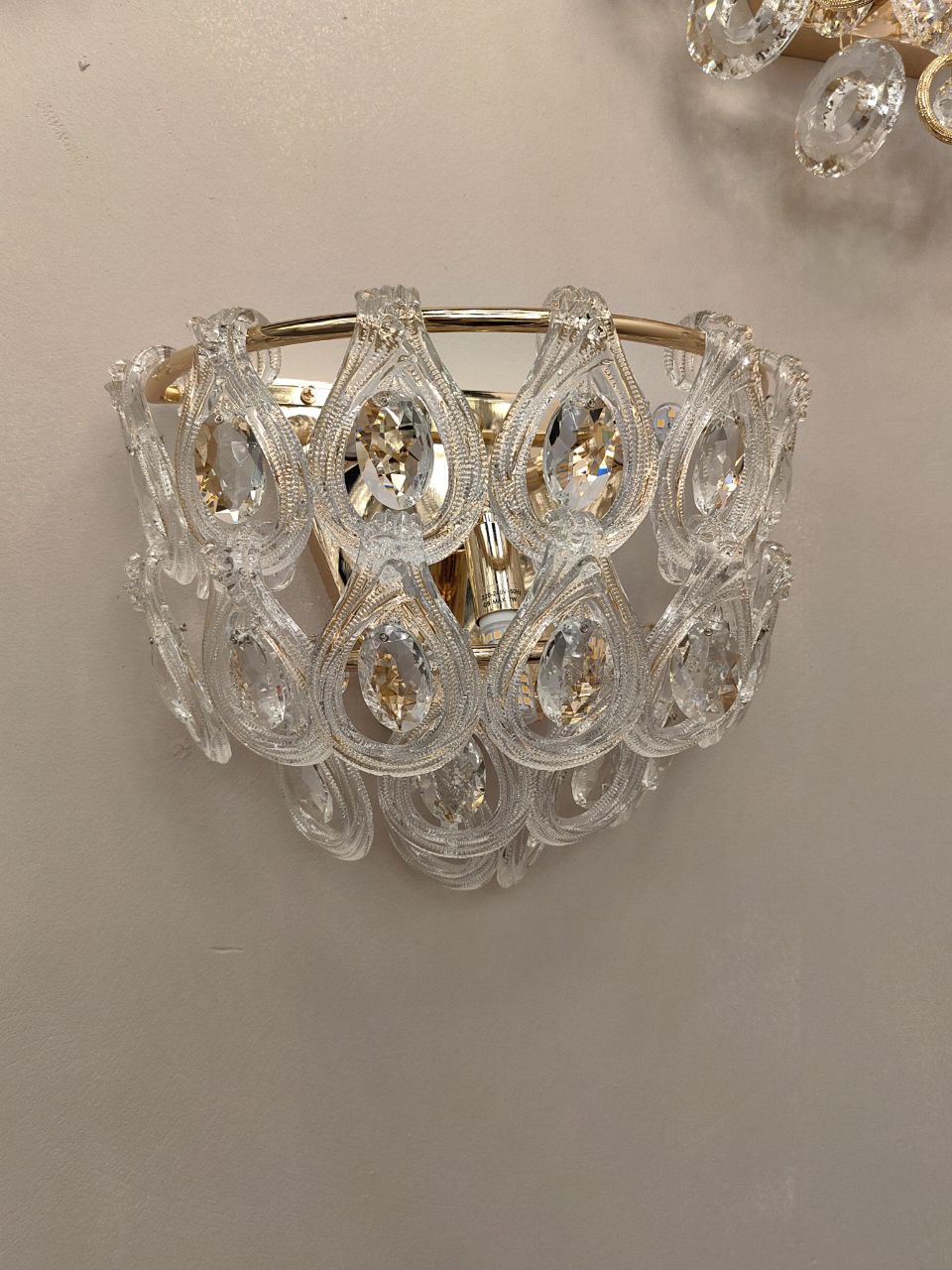 настенный светильник newport acanthia 5253/a gold м0070025