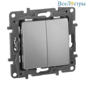 Переключатель двухклавишный Legrand Etika 10A 250V алюминий 672412