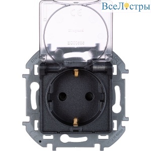 Розетка с/з со шторками с защитной крышкой Legrand Inspiria 673743