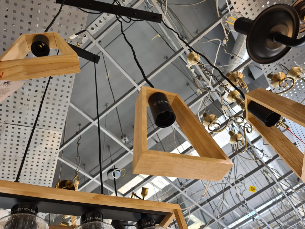 подвесной светильник arte lamp brussels a8030sp-3bk