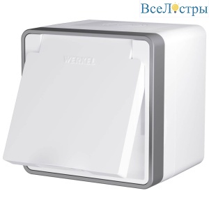 Розетка влагозащищенная с заземлением с защитной крышкой и шторками Werkel Gallant белый W5071201 4690389164583