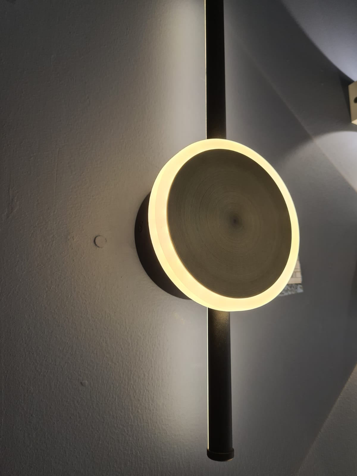 настенный светодиодный светильник odeon light hightech stilo 4256/18wl