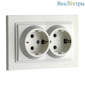 Розетка 2К+З двойная Mono Electric Despina 16A 250V винтовое подключение жемчуг 102-252504-120