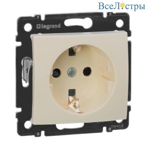 Розетка 2К+3 Legrand Valena 16A 250V с/з со шторками винтовой зажим слоновая кость 774321