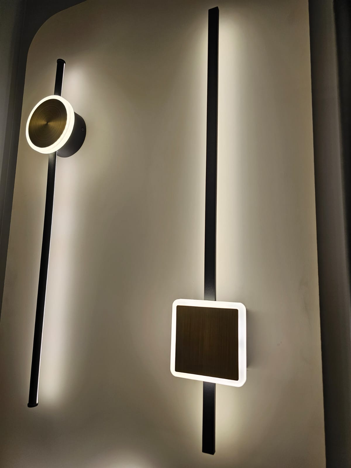 настенный светодиодный светильник odeon light hightech stilo 4256/18wl