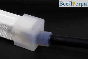 Силиконовая заглушка с выводом под провод SWG PRO END-1220-C-WH 00-00036570