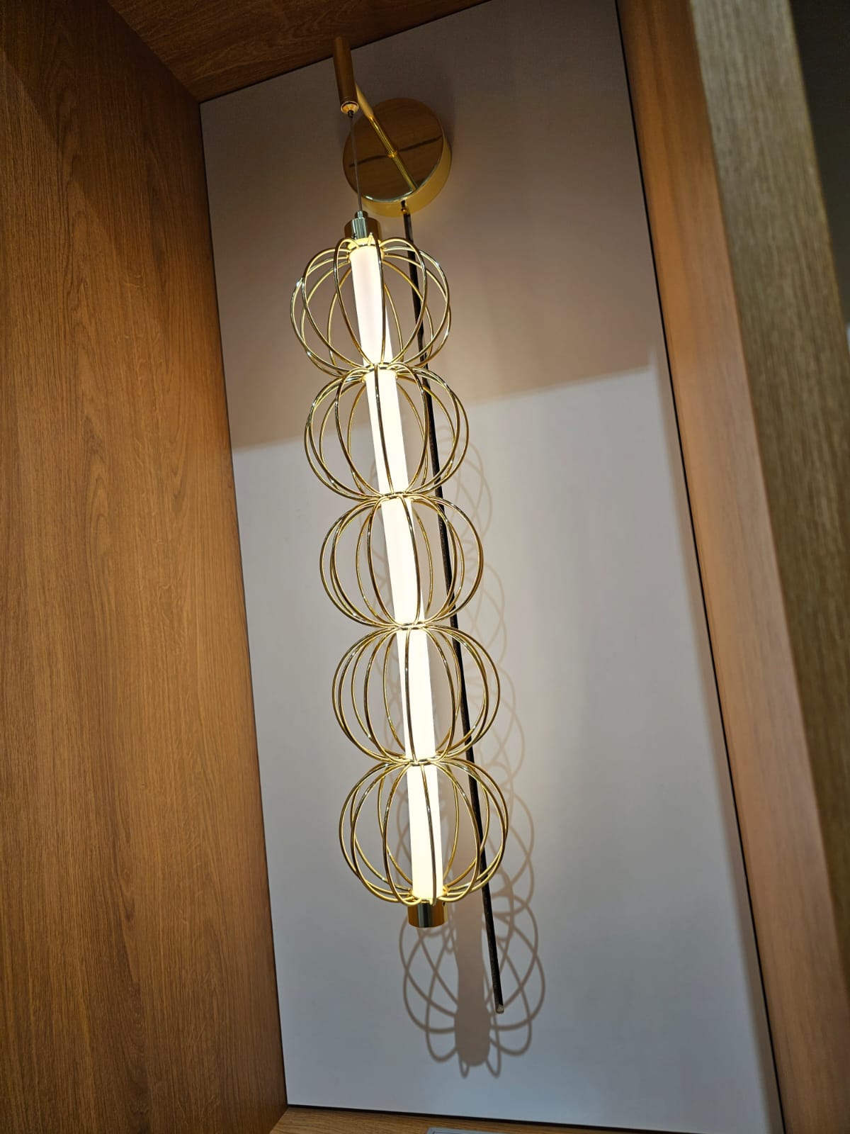 бра maytoni golden cage mod216wl-l10g3k