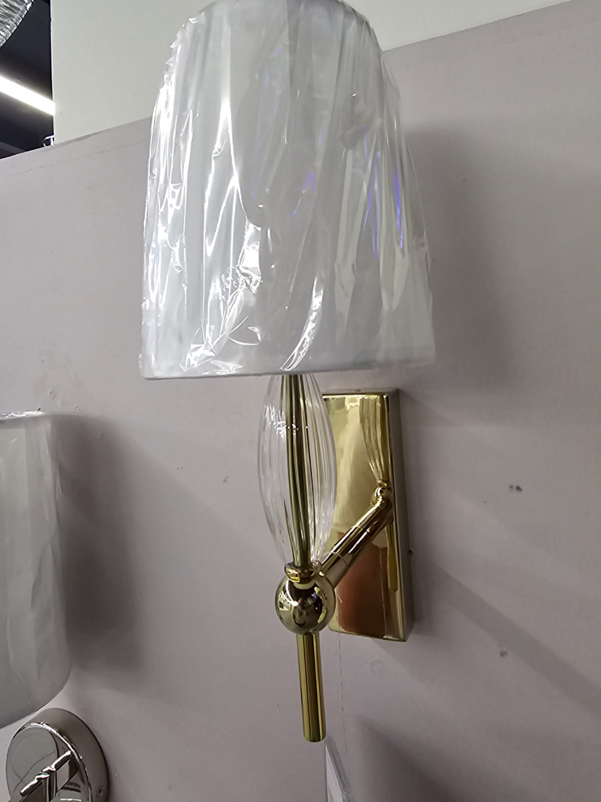бра newport chelsy 4371/a gold м0070443