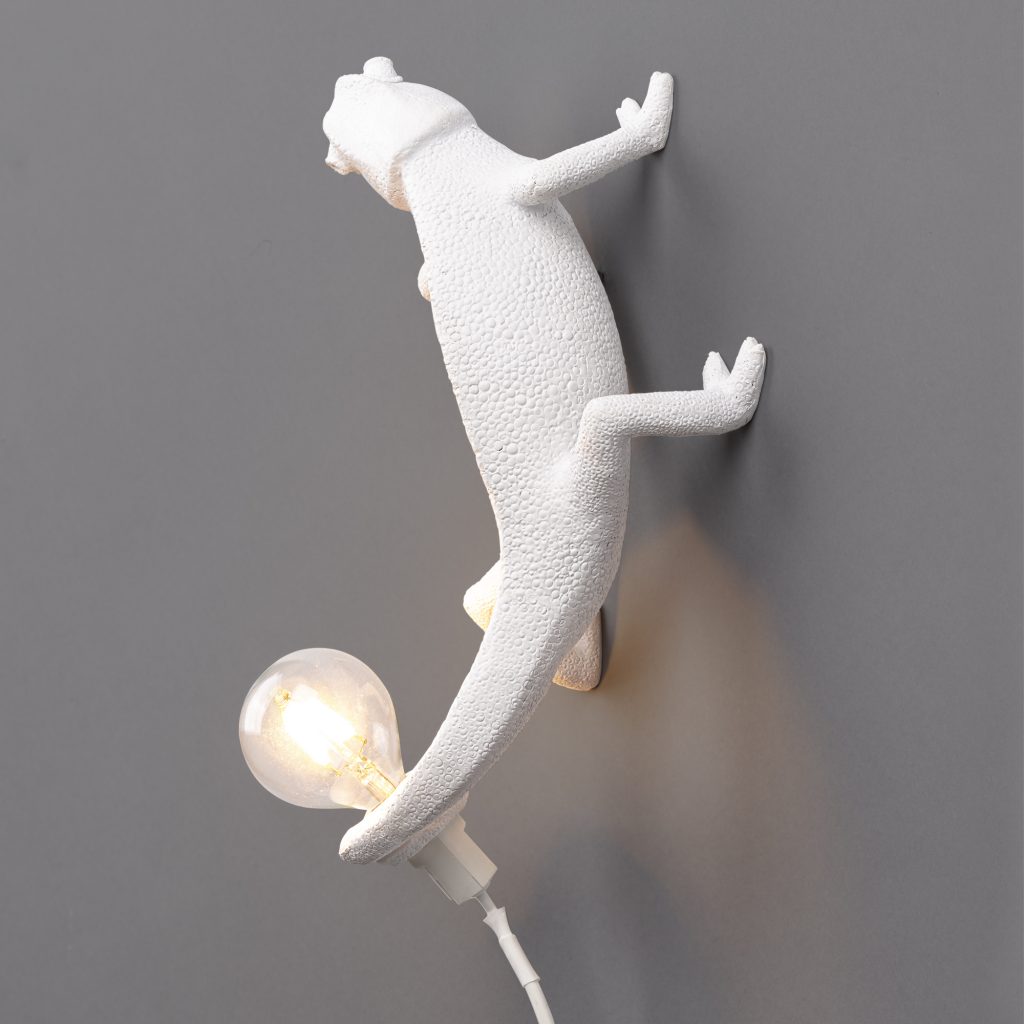 настенный светильник chameleon going up usb seletti