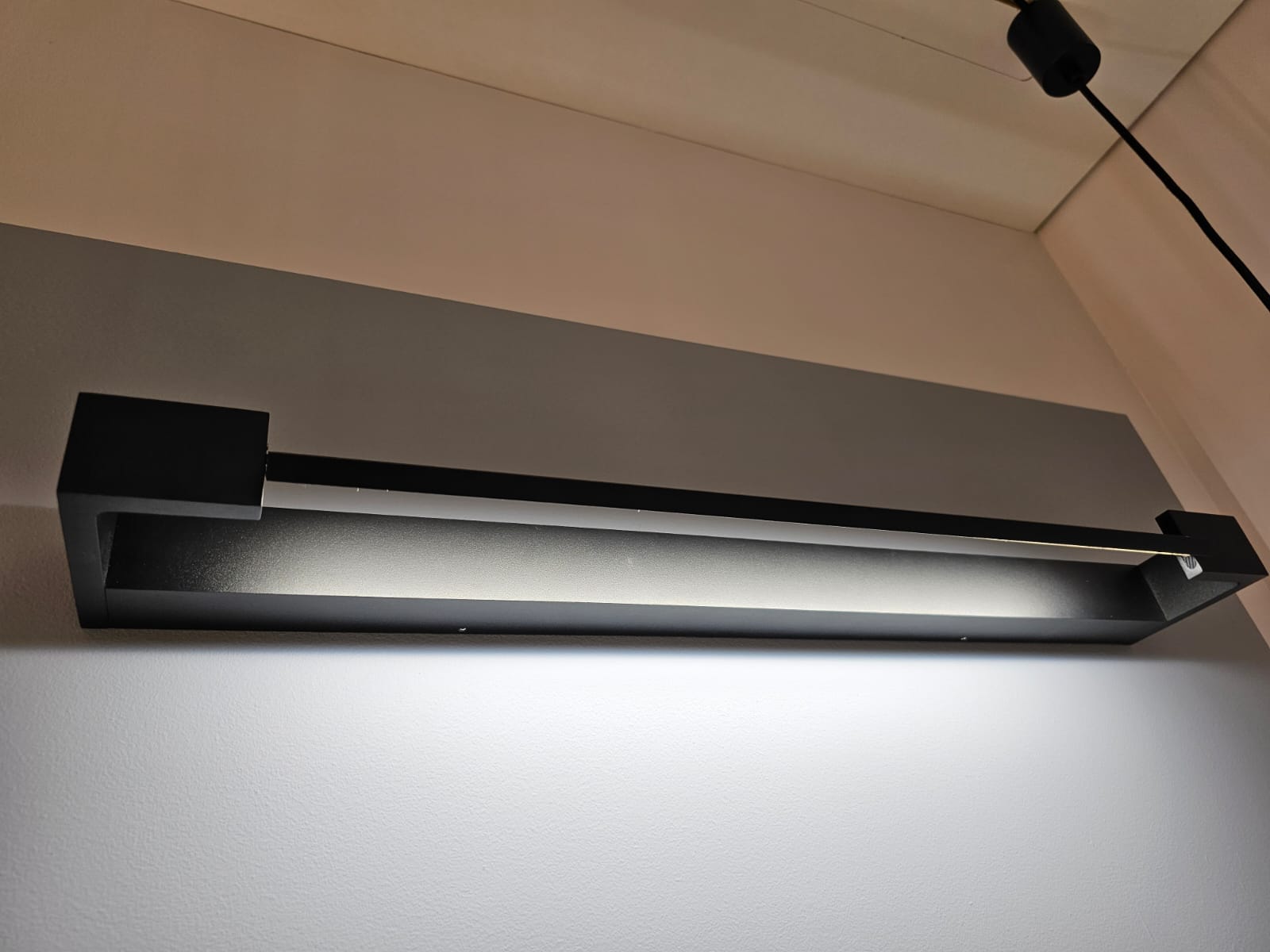 накладной светильник odeon light arno 3888/18wb