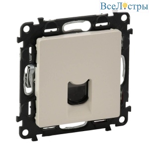 Информационная розетка RJ45 Legrand Valena Life 5 кат UTP слоновая кость 753540