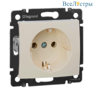 Розетка 2К+3 Legrand Valena 16A 250V с/з винтовой зажим слоновая кость 774320