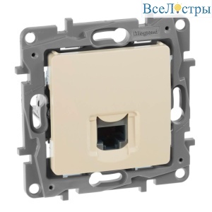 Розетка компьютерная RJ45 Legrand Etika 5 кат UTP слоновая кость 672341