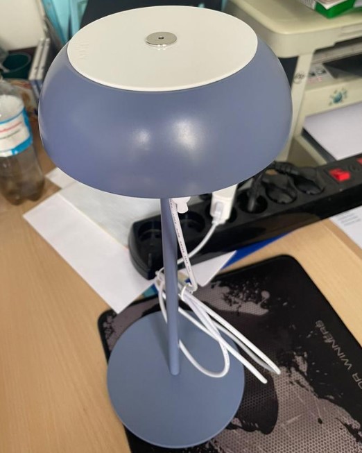 настольная лампа float blue axo light