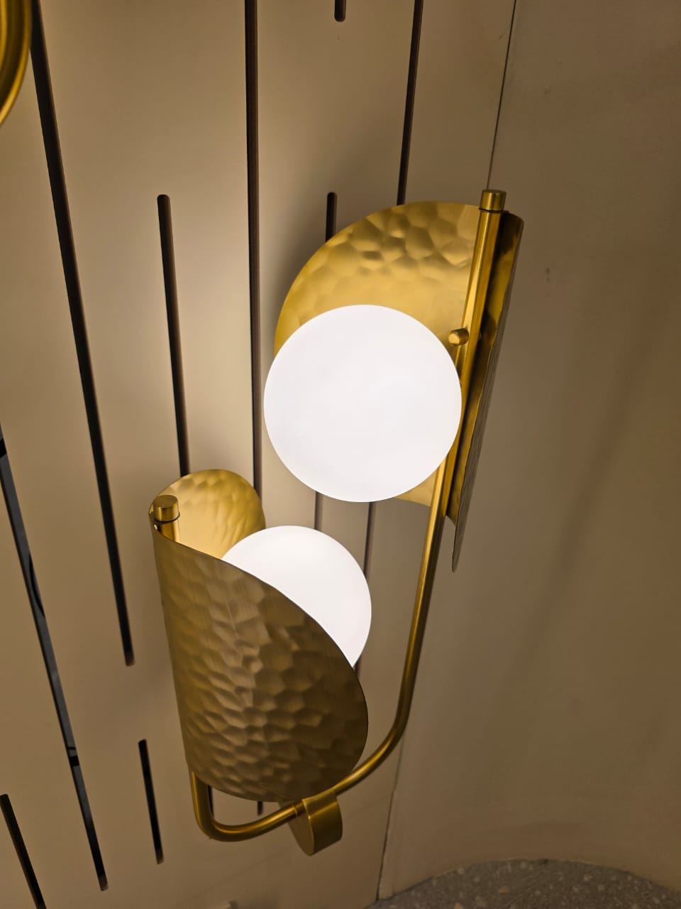 настенный светильник maytoni tropic mod164wl-02bs
