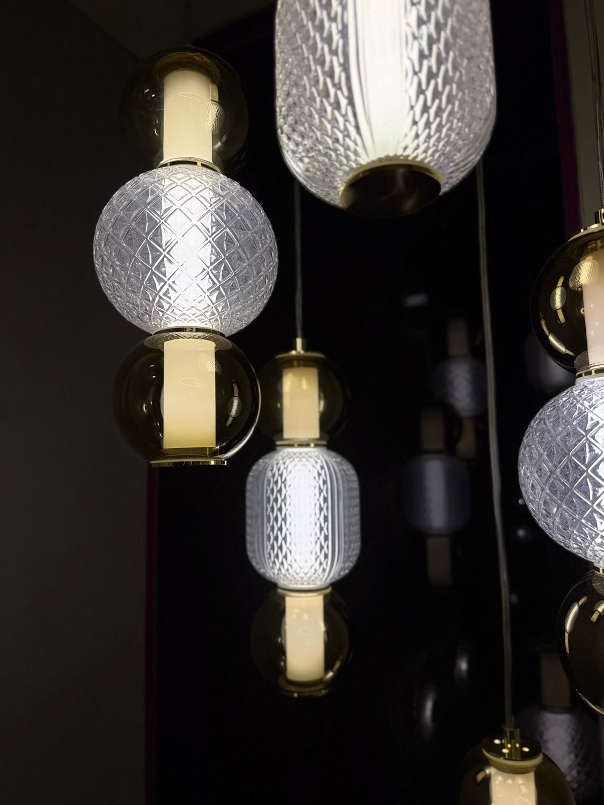 подвесная светодиодная люстра maytoni drop mod273pl-l80g3k