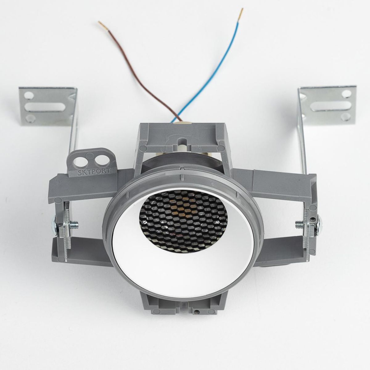 безрамочный светильник skytek skyport.10 mod-r clp10m0