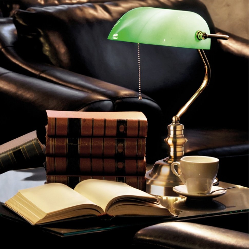 Banker Arte Lamp
