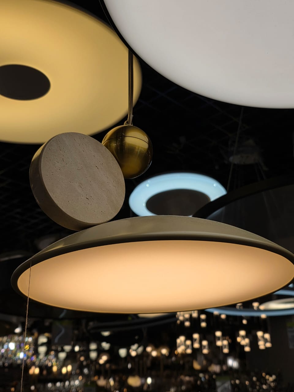 подвесной светодиодный светильник odeon light hightech travertino 6625/20l