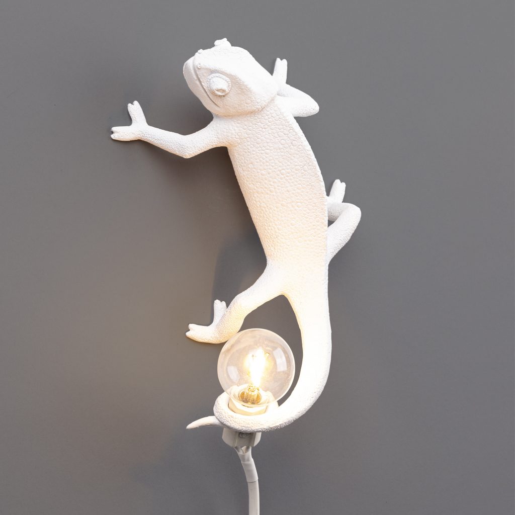 настенный светильник chameleon going up usb seletti