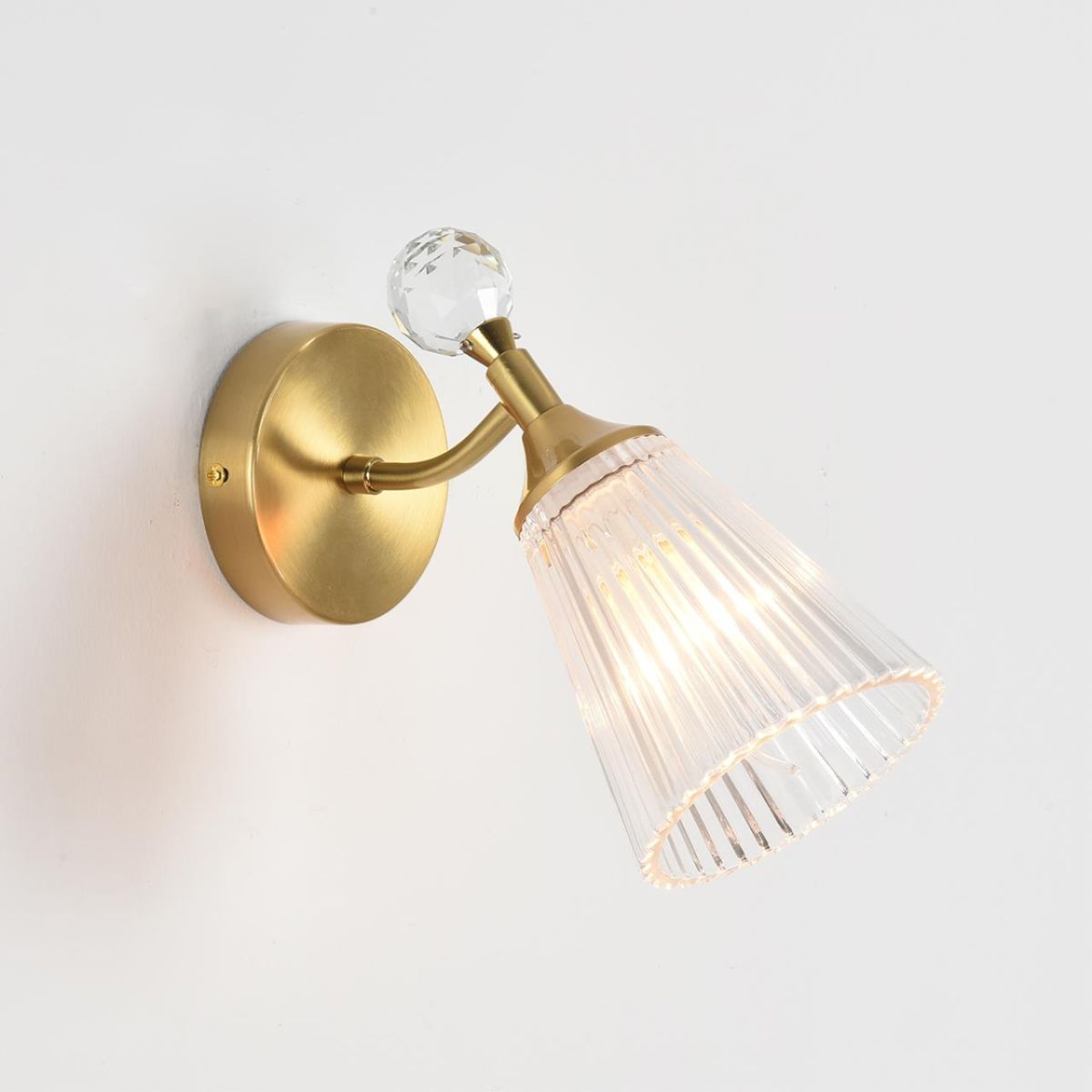 бра lumion classi aurica 8046/1w