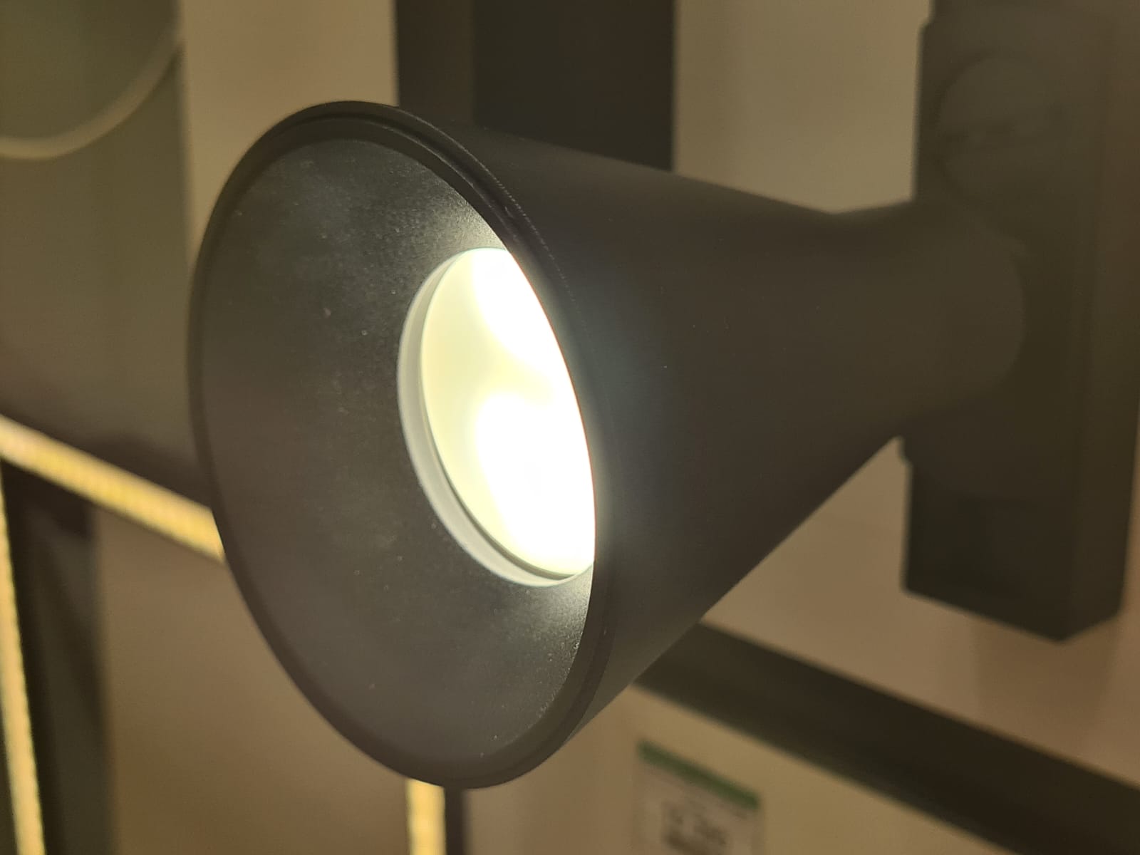 трековый светильник maytoni technical track lamps tr022-1-gu10-b