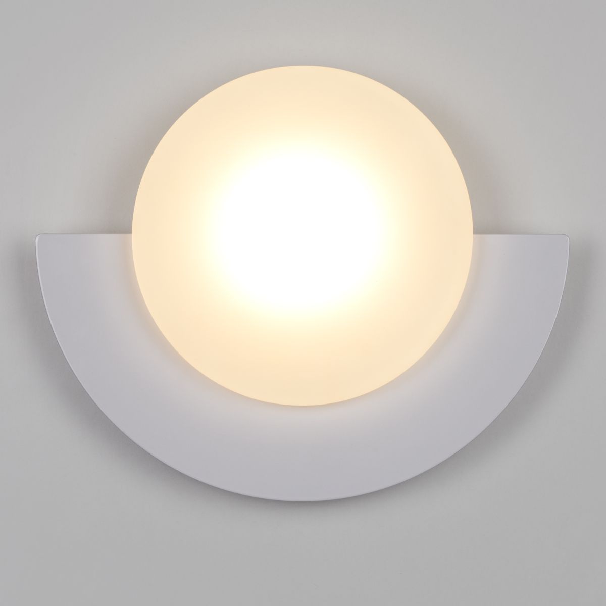настенный светильник lightstar erica 609636