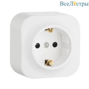Розетка 2К+З Legrand Quteo 16A 250V с/з со шторками белая 782220