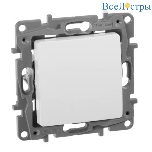 Переключатель одноклавишный Legrand Etika 10A 250V белый 672205