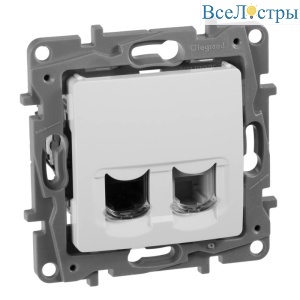 Розетка комбинированная RJ11+RJ45 Legrand Etika 5 кат UTP белая 672252