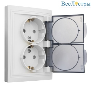 Розетка 2П+З двойная с защ. шт. и прозрачной крышкой скрытой установки 16А 250В IP44,слоновая кость 477295